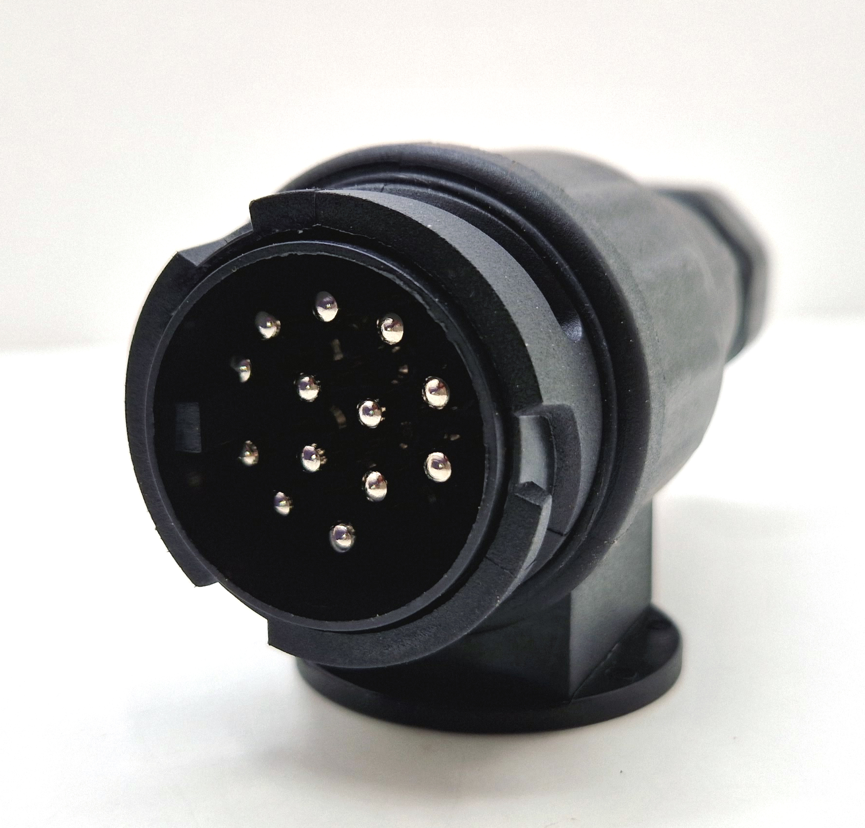 Stecker - Adapter - Anschlüsse
